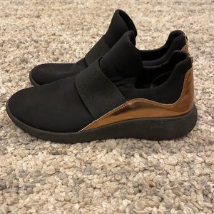 DKNY sneakers, size 10